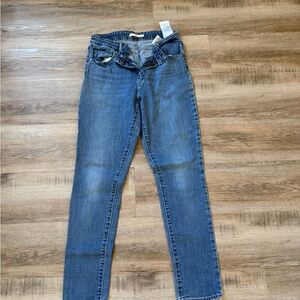 Levi's Women's Medium Blue Skinny Jeans